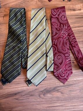 Banana Republic Men's tie bundle